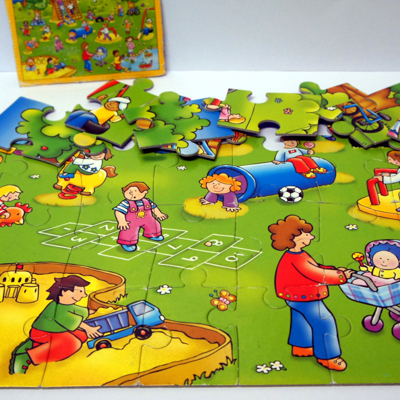 Large Playground Puzzle (50 pieces) – Warwick Toy Library